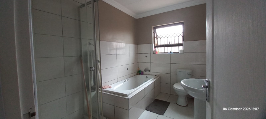 3 Bedroom Property for Sale in Ellaton North West